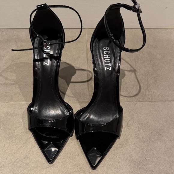 SCHUTZ Shoes - SCHUTZ Patent Black Pointed mirrored toe Heels with ankle strap 6.5